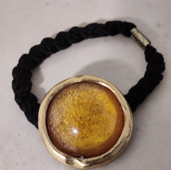 Rare Biche de Bere Poured Glass Hair Accessory - Picture 4 of 15